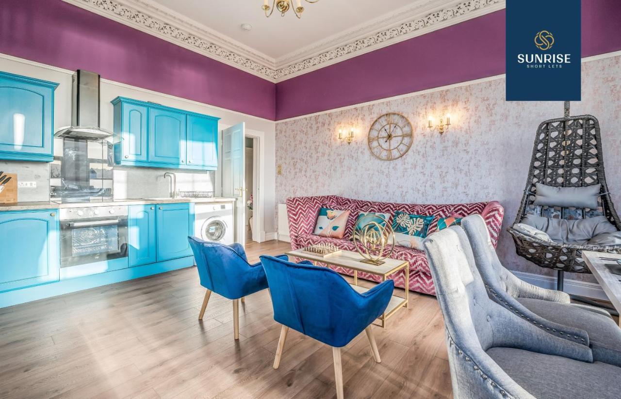 Presidential Riverside Apartment: Luxury Family Stay Dundee Exterior photo